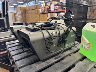 2x Sneeuwmachine silent Antari, S-200X